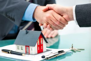 Why Is It Better To Hire Local Estate Agents?
